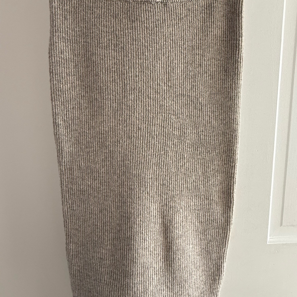 Express Ribbed Midi Skirt in Taupe Heather